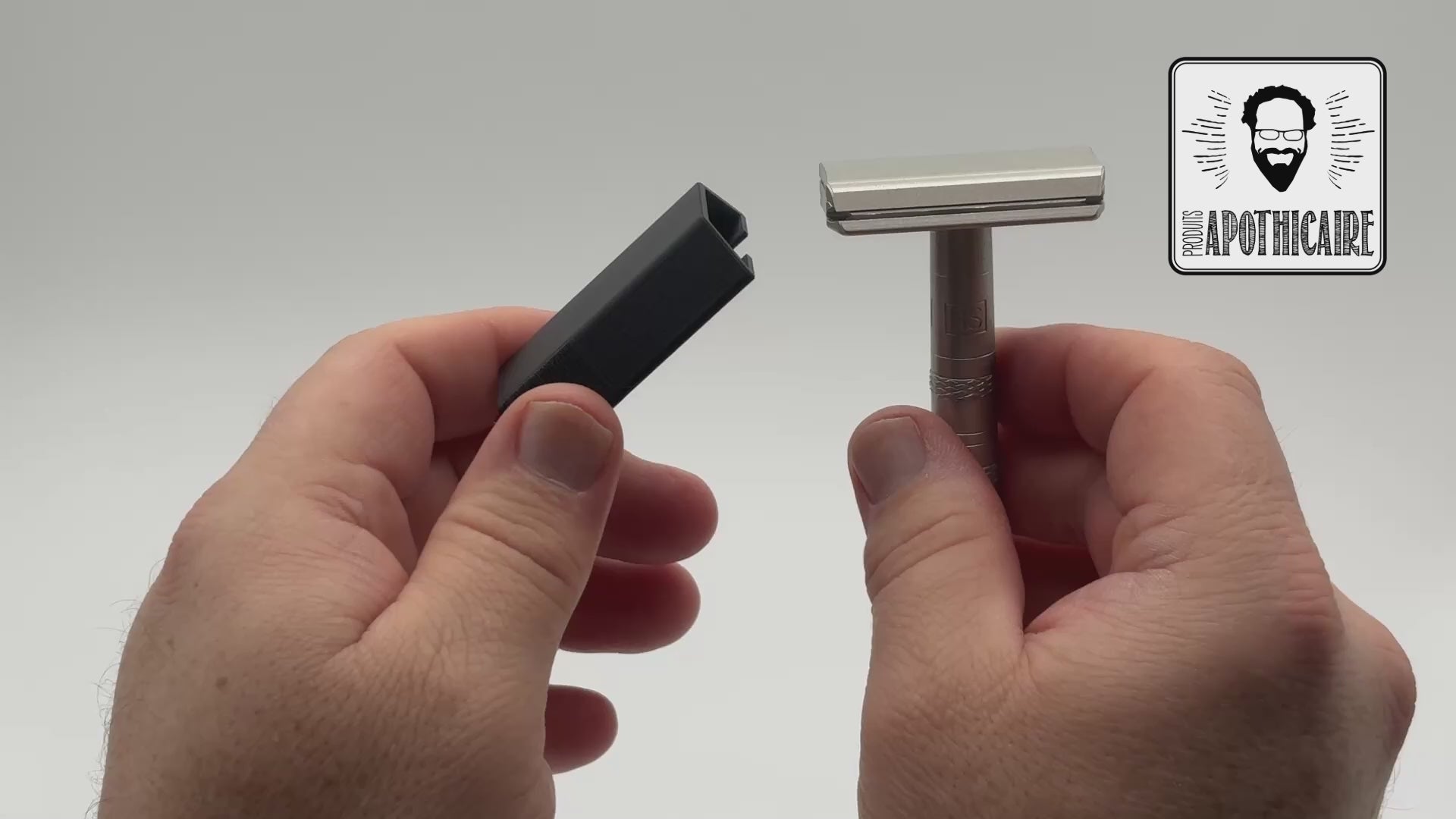 Charger la vidéo : Protecteur de voyage pour Henson AL13